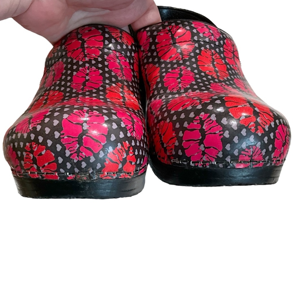 Sanita Lipstick Kiss Heart Leather Professional Clogs Women’s 40 - Picture 8 of 12